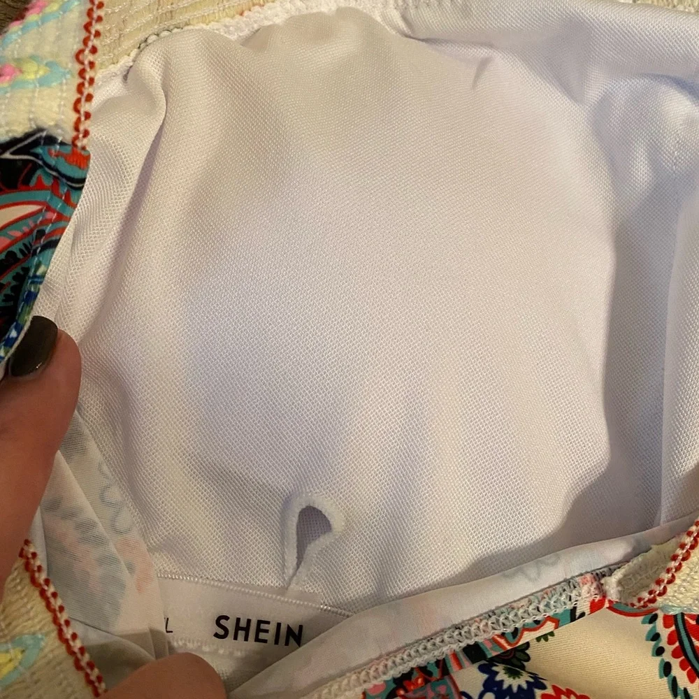 NWT One Piece bathing suit. GORGEOUS details.  Shein.  XL 12-14 - Picture 8 of 8